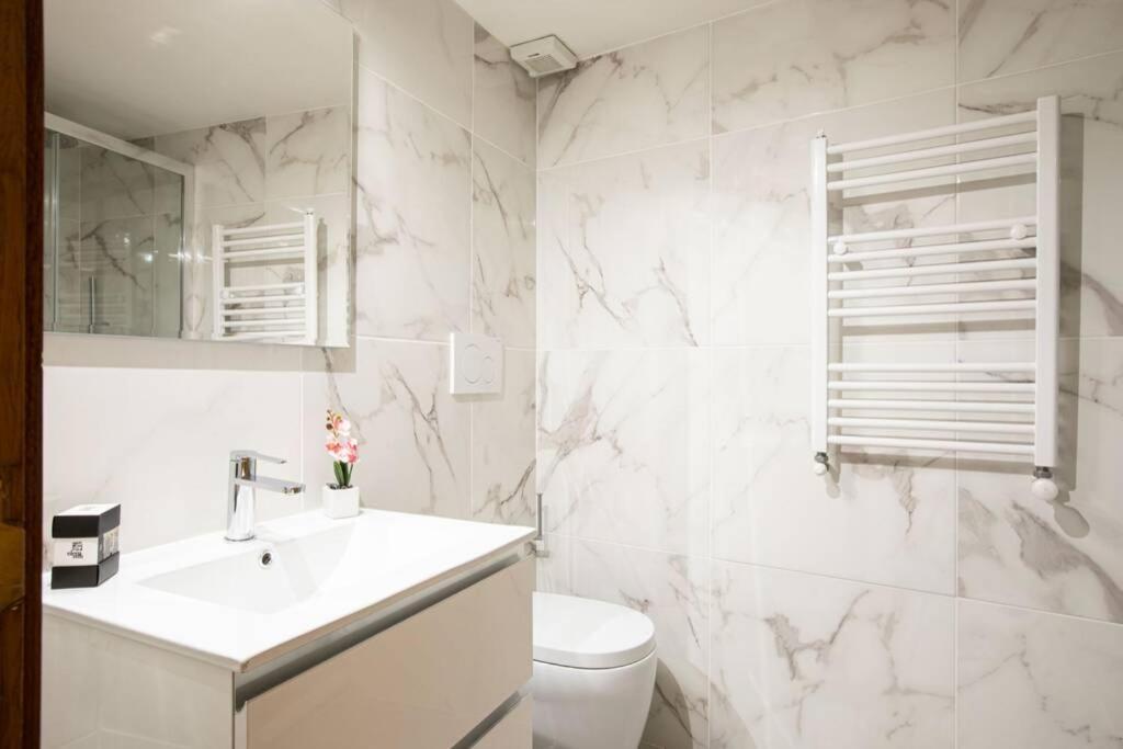 Unforgettable Split Level Jacuzzi Suite Navona - Top Collection Рим Экстерьер фото